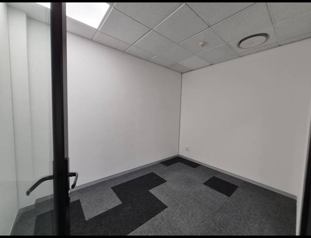 676M² OFFICE TO LET IN SANDTON CENTRAL